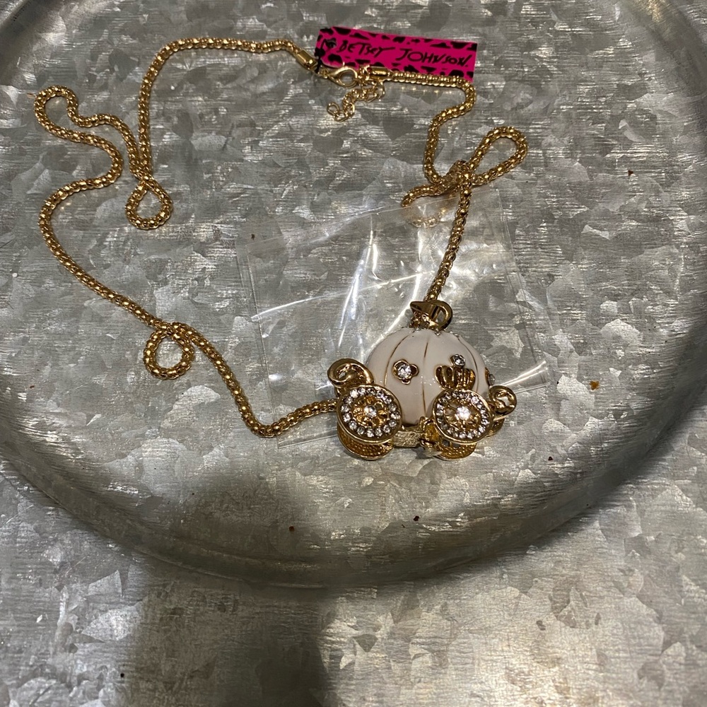 Betsy Johnson necklace Cinderella Carriage charm necklace gold & white color